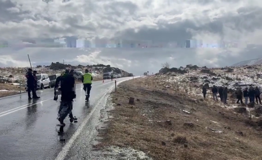 Bu seferde tur minibüsü devrildi: Yabancı turistler yaralandı 