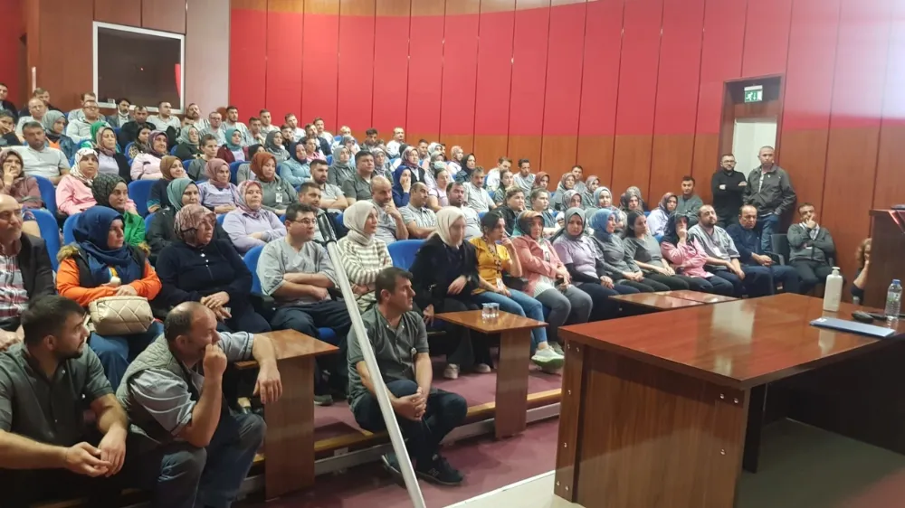 Hastanede personellere hizmeti içi eğitim verildi