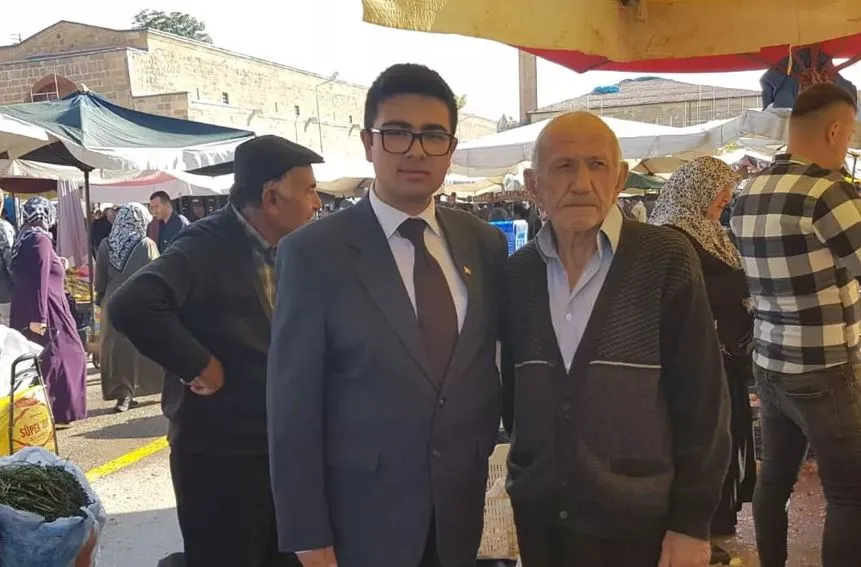 Halkçı Liseliler Emeklilerin Yanında