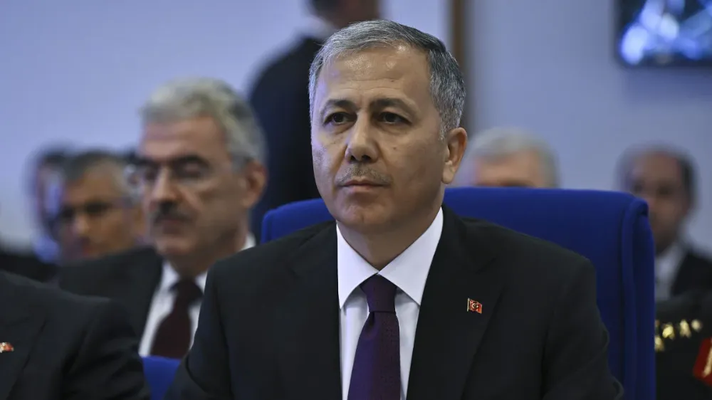 Bakan Yerlikaya açıkladı: Türk vatandaşı olan Suriyelilerin sayısı kaç?
