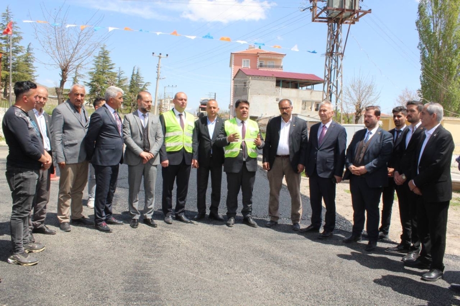 Cumali İnce vekil olmadan vekil gibi çalışıyor