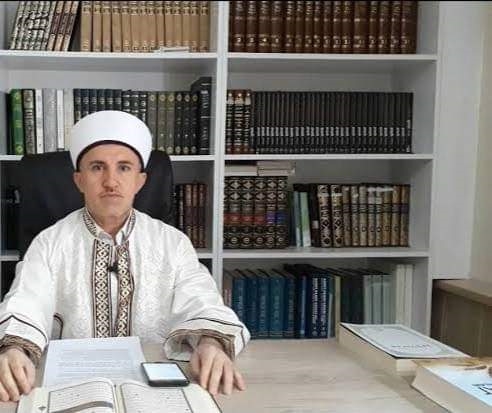 Niğde vaizi evinde ölü olarak bulundu 