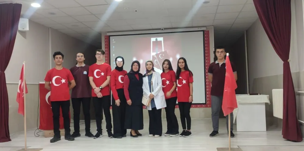 Gaziler Gününde Anlamlı Program