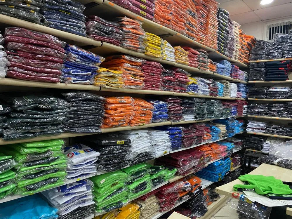 Velilerin ‘Okul Forması’ İsyanı! Logosuz 100 lira, logolu 300 lira