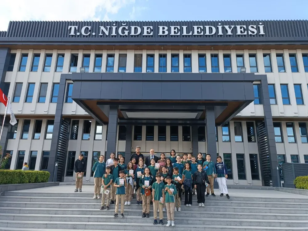 23 NİSAN HAVACILAR ORTAOKULU ÖĞRENCİLERİ NİĞDE BELEDİYESİ’Nİ ZİYARET ETTİ