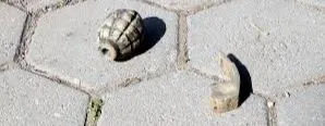 ANA YOLDA PİMİ ÇEKİLMİŞ EL BOMBASI