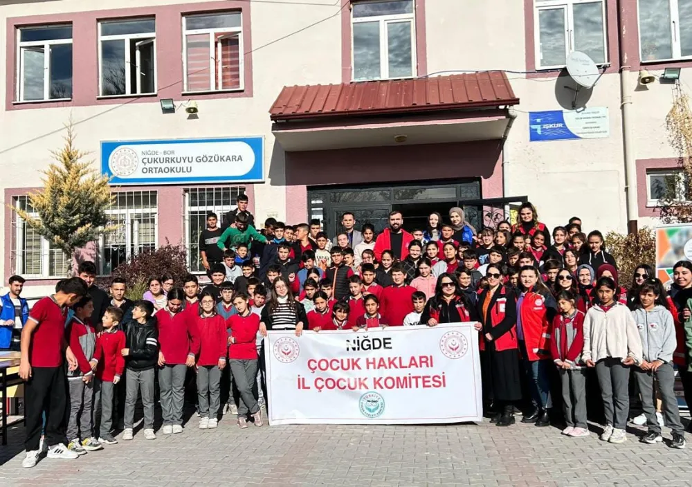 Çocuklar geleneksel sokak oyunları ile eğlendi