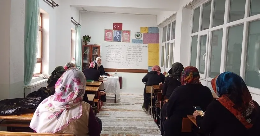 Kuran Kursu Öğrencilerine “Teknoloji Bağımlılığı” eğitimi verildi