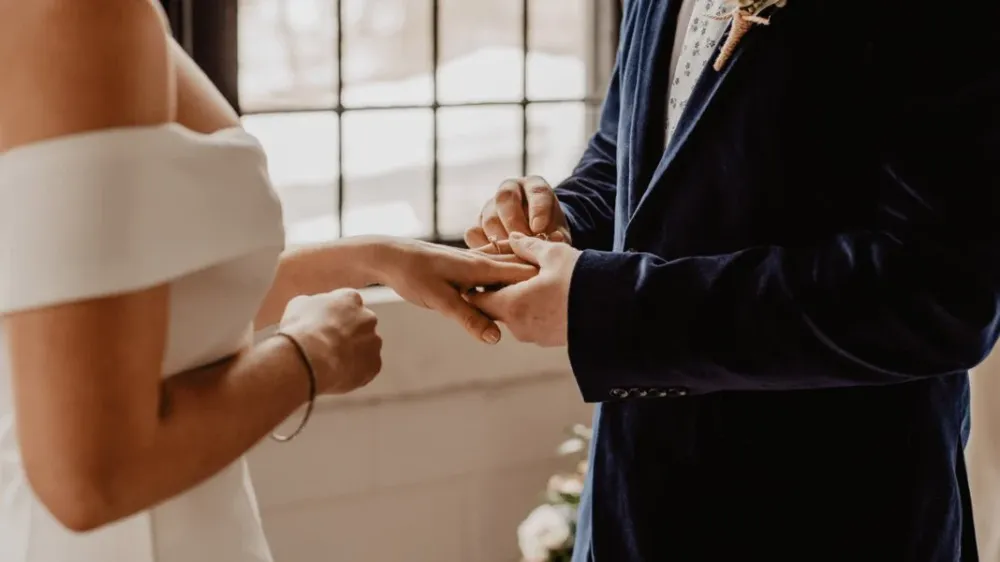 Evlenmenin maliyeti dudak uçuklattı: Fiyatlar nikahı öteliyor