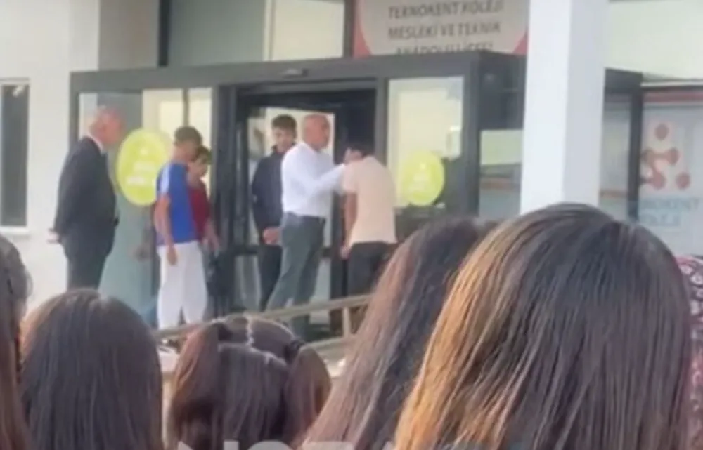 Okul Müdüründen Öğrencilere Şiddet: Valilik Soruşturma Başlattı