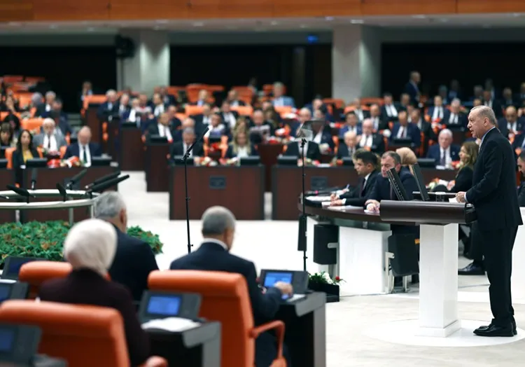 Cumhurbaşkanı Erdoğan: Büyük ve güçlü Türkiye ülküsüne giden yolda hepimiz biriz, beraberiz