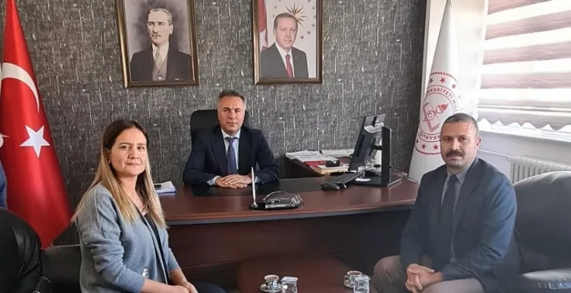 ALTUNHİSAR’DA ANADOLU MEKTEBİ YAZAR OKUMALARI PROJESİ BAŞLADI