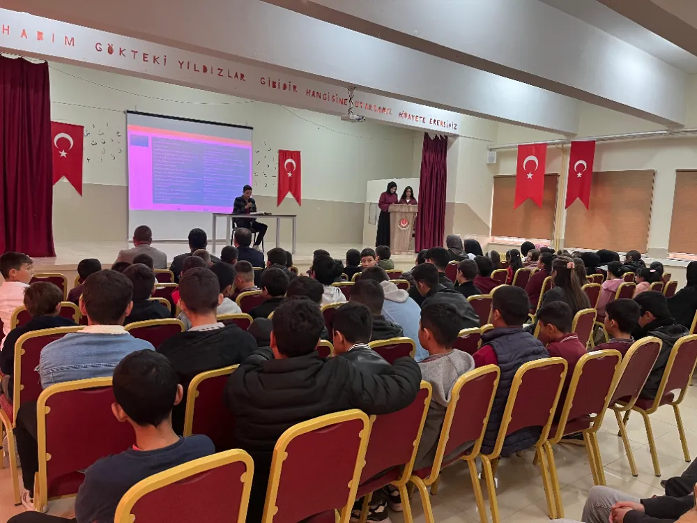 YEŞİLGÖLCÜK ANADOLU İMAM HATİP LİSESİNDE PEYGAMBERİMİZİN 1500. DOĞUM YILI ANILDI