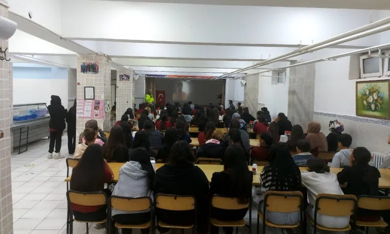 NİĞDE’DE ÖĞRENCİLERE TRAFİK EĞİTİMİ