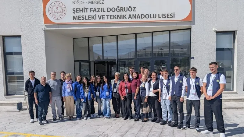 ŞEHİT FAZIL DOĞRUÖZ MTAL’DE ULUSLARARASI İŞ BİRLİĞİ RÜZGÂRI ESTİ