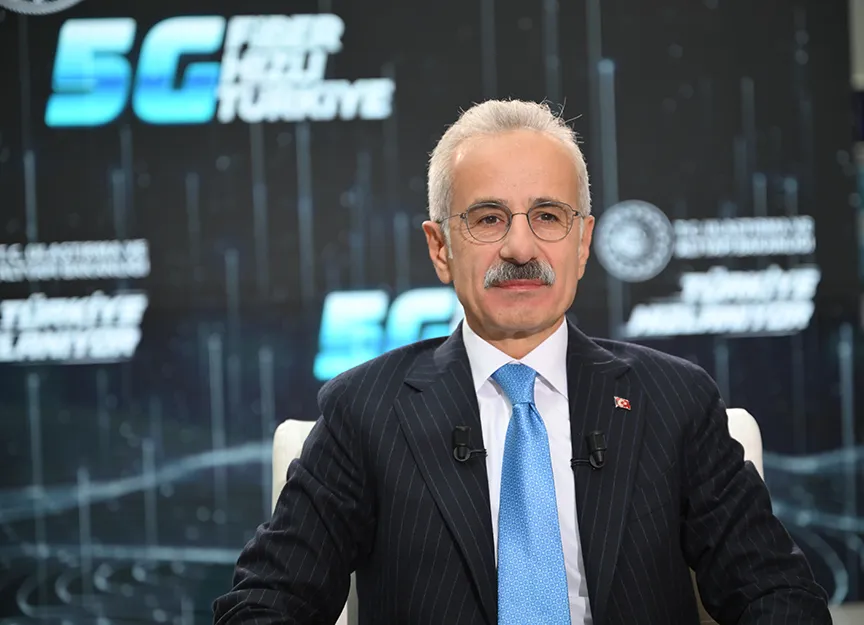 BAKAN URALOĞLU, 5G TEKNOLOJİSİNE GEÇİŞ SÜRECİNİ ANLATTI