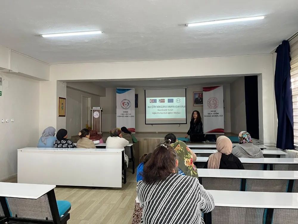 ALTUNHİSAR’DA ERASMUS DAYS ETKİNLİKLERİNE YOĞUN İLGİ
