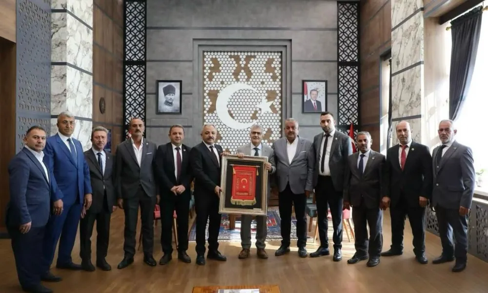 VALİ ÇELİK, MUHTARLARLA BİR ARAYA GELDİ