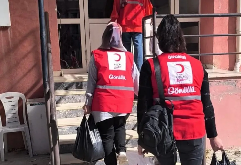 KIZILAY NİĞDE ŞUBESİNDEN YAŞLI VE ENGELLİLERE EVDE DESTEK ELİ