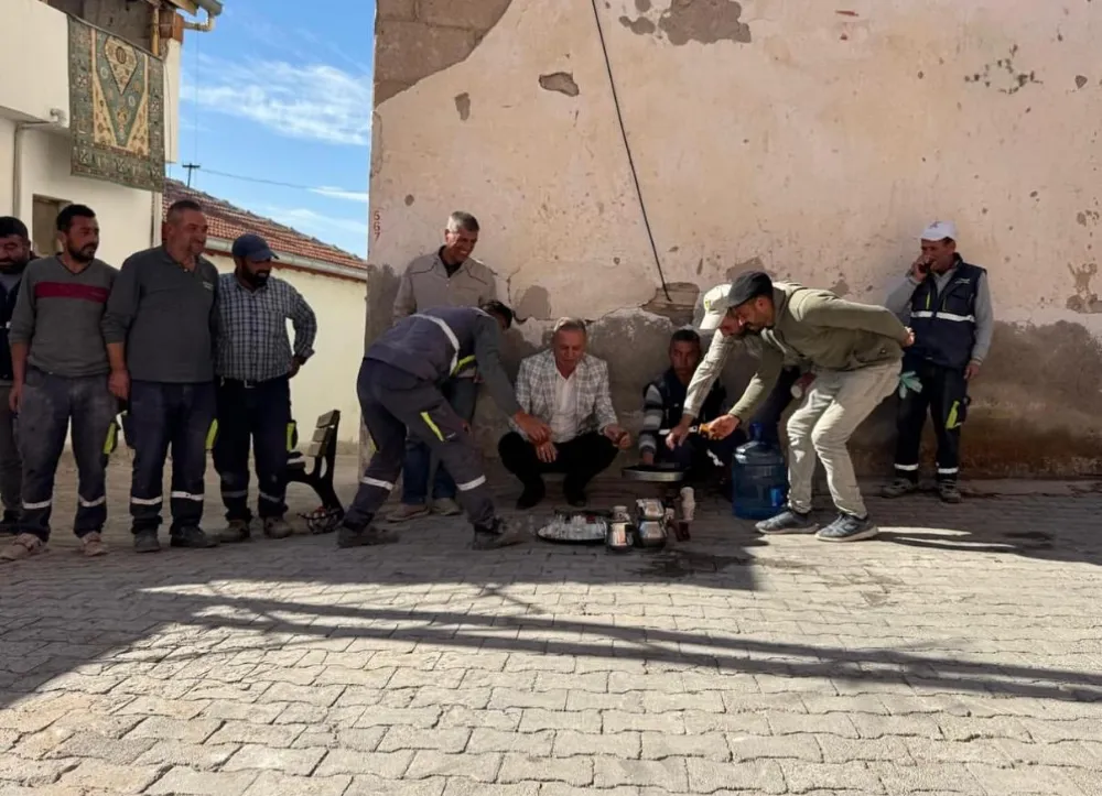ALTUNHİSAR BELEDİYESİ PARKE TAŞI ÇALIŞMALARINI SÜRDÜRÜYOR
