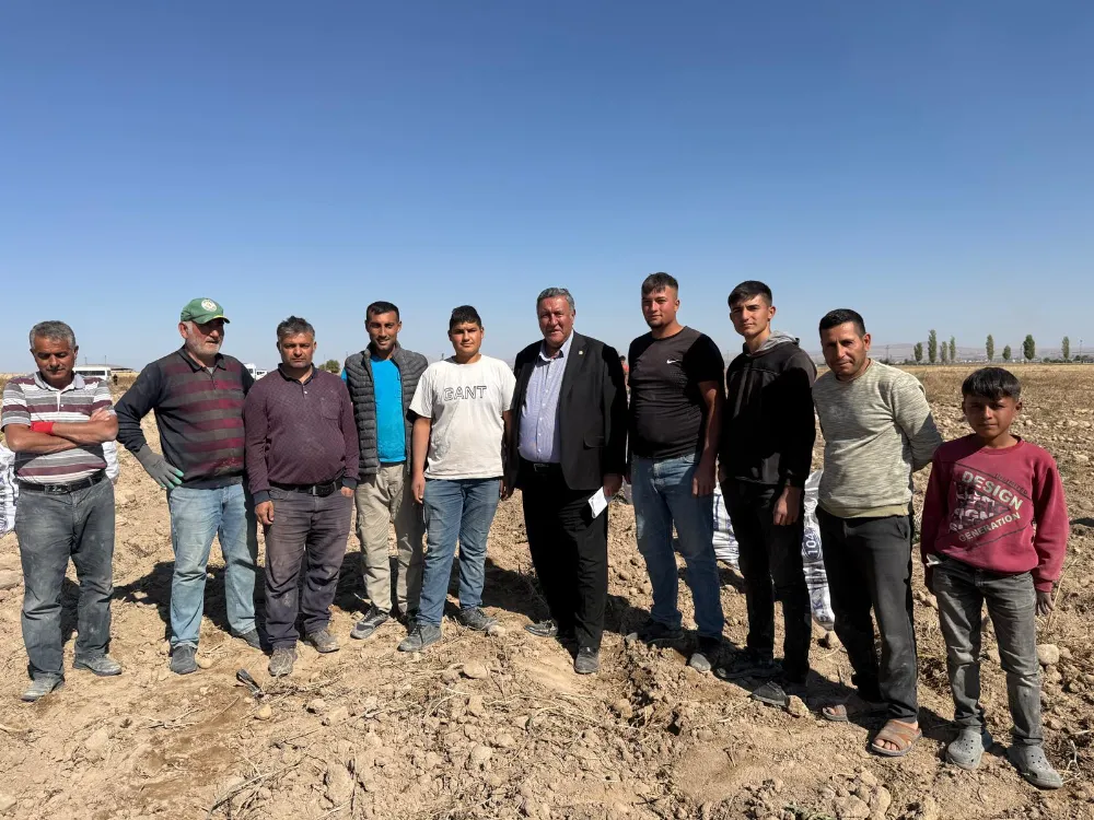 GÜRER, ÜRETİCİLERİNİN SORUNLARINI DİNLEDİ