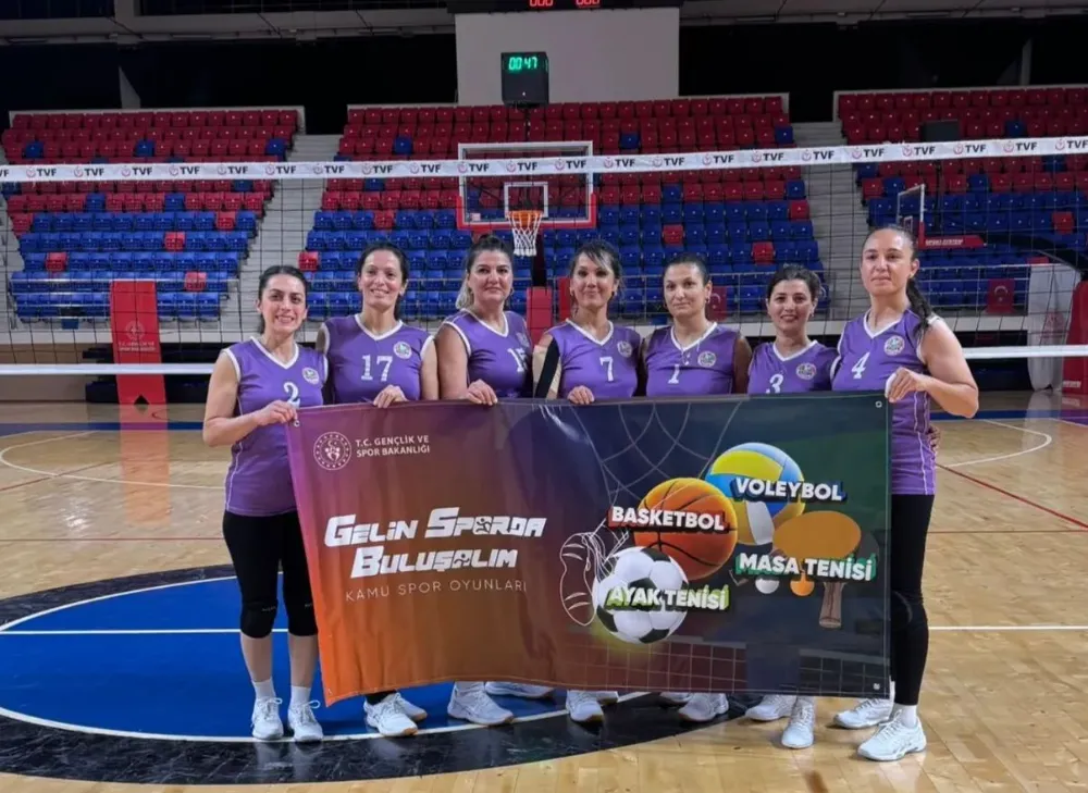 NİĞDE’DE KADIN ÖĞRETMENLERDEN VOLEYBOLDA GALİBİYET