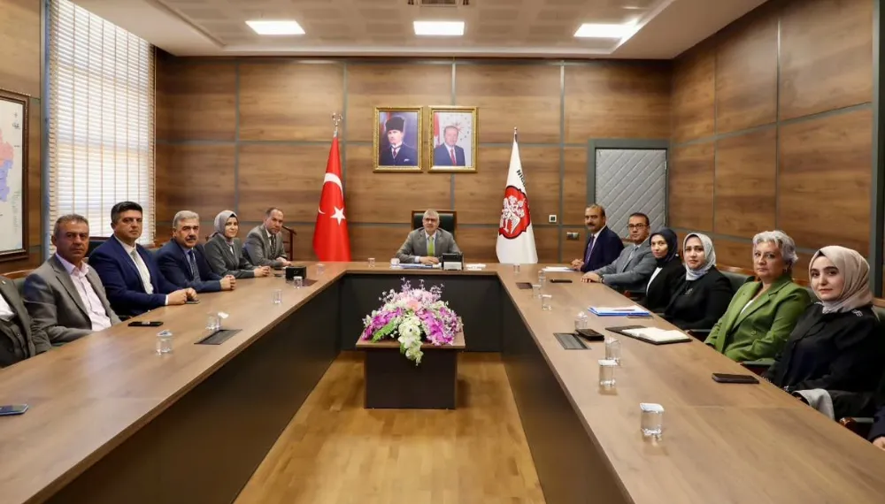 NİĞDE’DE İŞGÜCÜ PİYASASI DEĞERLENDİRİLDİ: 250 KİŞİLİK YENİ İŞ FIRSATI