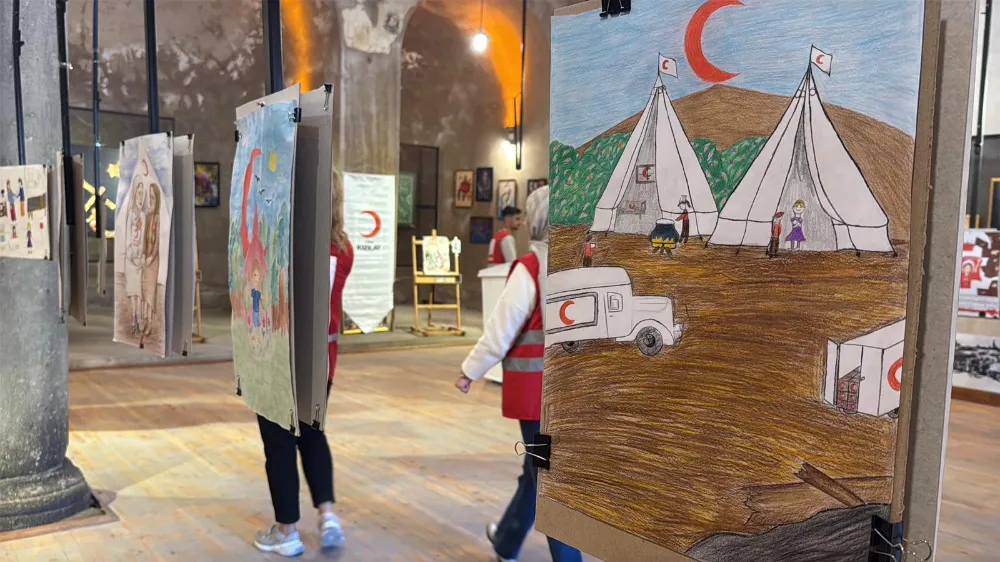 GENÇ SANATÇILARIN ESERLERİ NİĞDE’DE SERGİLENDİ (VİDEO HABER)