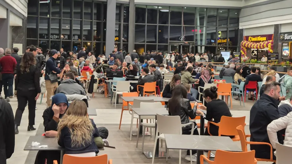 TEMA PARK AVM İLK GÜN BOYUNCA ZİYARETÇİ AKININA UĞRADI