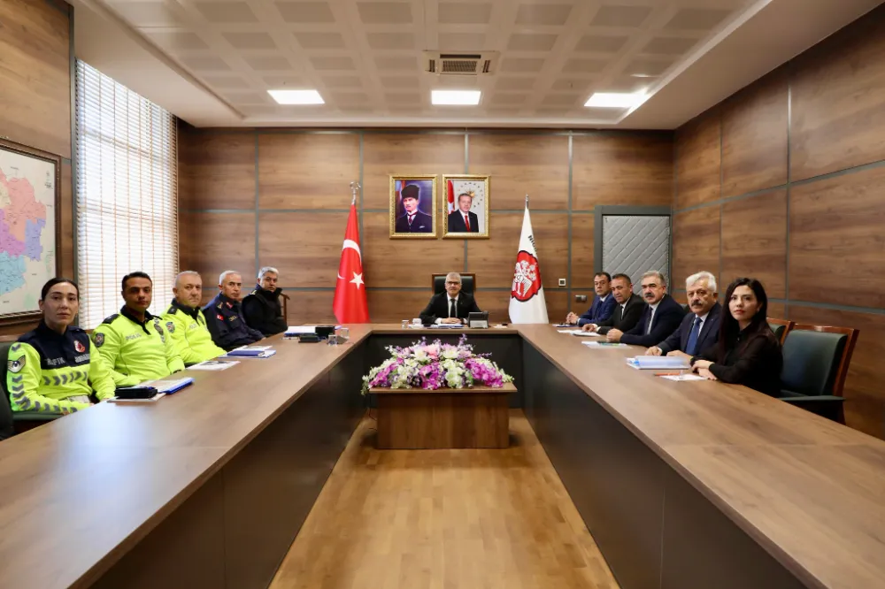 TRAFİK GÜVENLİĞİ TOPLANTISI VKS ÜZERİNDEN GERÇEKLEŞTİRİLDİ