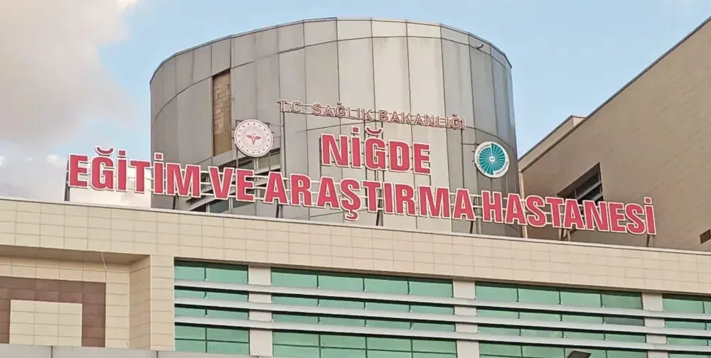NİĞDE EĞİTİM VE ARAŞTIRMA HASTANESİ’NDEKİ ASANSÖR SORUNU ÇÖZÜLÜYOR
