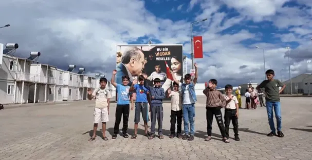 550 BİN SURİYELİ GÖNÜLLÜ GERİ DÖNÜŞ YAPTI (VİDEO HABER)