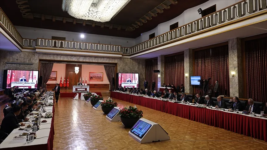 TBMM’DE TARİHİ OYLAMA: KOMİSYON İMRALI ZİYARETİNİ ONAYLADI