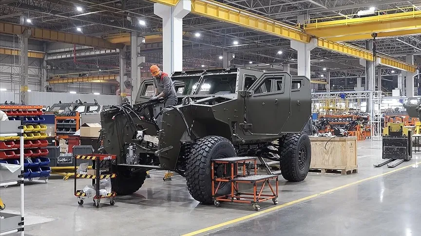 TÜRKİYE’NİN EN BÜYÜK ZIRHLI ARAÇ İHRACATI İÇİN YOĞUN MESAİ