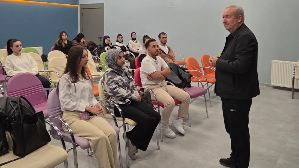 NİĞDE’DE DİKSİYON VE SPİKERLİK EĞİTİMİNE YOĞUN İLGİ