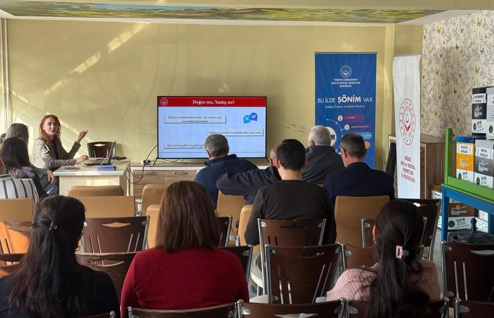 NİĞDE’DE KAMU PERSONELİNE “KADINA YÖNELİK ŞİDDETLE MÜCADELE” EĞİTİMİ