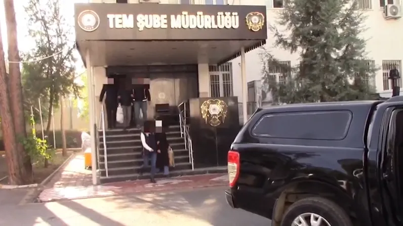 FETÖ’YE YÖNELİK 2 HAFTALIK OPERASYONLARDA 121 ŞÜPHELİ YAKALANDI