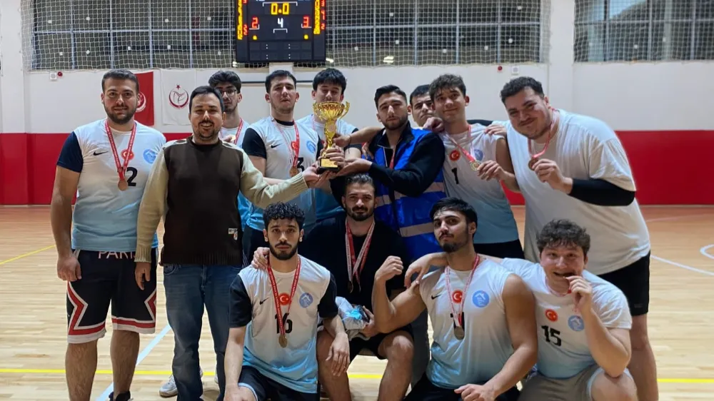 YURTLAR LİGİ BASKETBOLDA KUPA MİLLİ PİYANGO YURDU’NUN OLDU