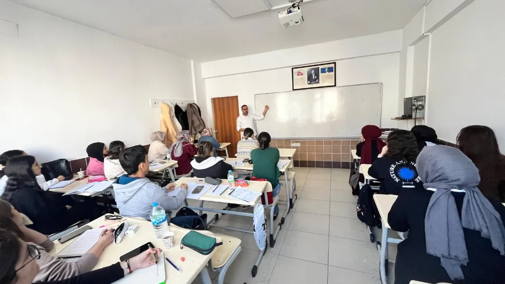 NİĞDE HALK EĞİTİMİ MERKEZİ’NDEN KPSS’YE YOĞUN HAZIRLIK
