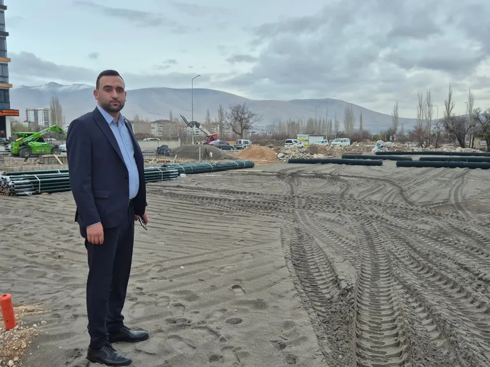 NİĞDE SARIKÖPRÜ MAHALLESİNDE PEŞ PEŞE MÜJDELER (VİDEOLU HABER)