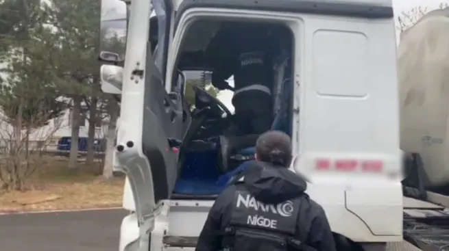 NİĞDE’DE UYUŞTURUCU OPERASYONU 3 KİŞİ TUTUKLANDI