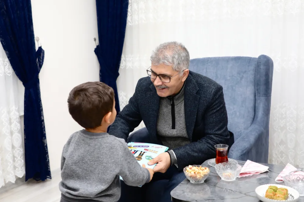 NİĞDE VALİSİ ŞEHİT AİLESİNİ YALNIZ BIRAKMADI