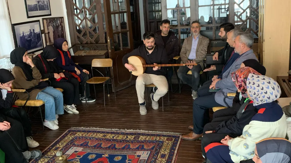 KADİR GECESİ BOR’DA İLAHİLERLE ANILDI