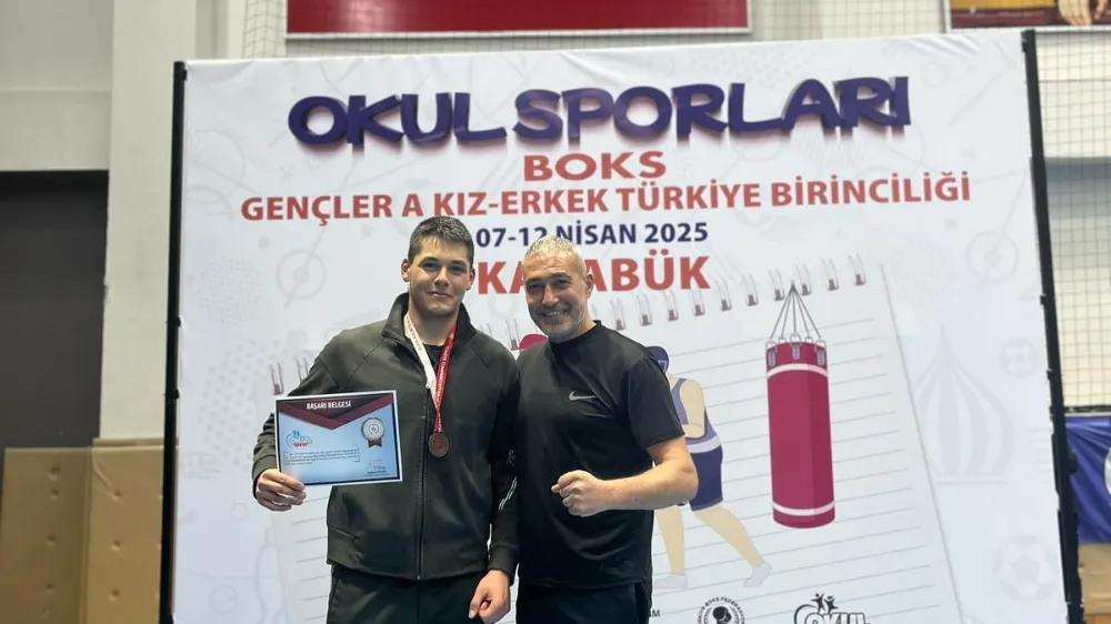 NİĞDE’YE BOKSTA TÜRKİYE ÜÇÜNCÜLÜĞÜ GURURU