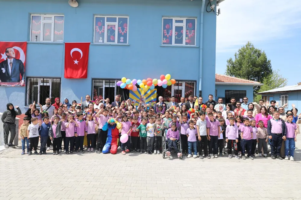 ALTUNHİSAR’DA 23 NİSAN COŞKUSU