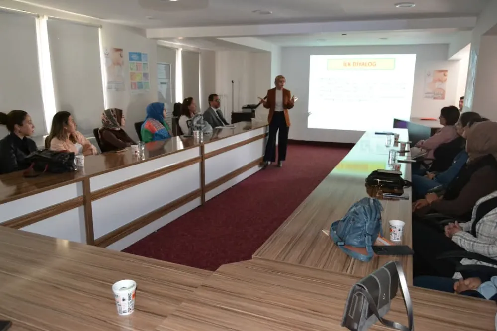 NİĞDE’DE AŞI REDDİYLE MÜCADELE PANELİ BAŞLADI