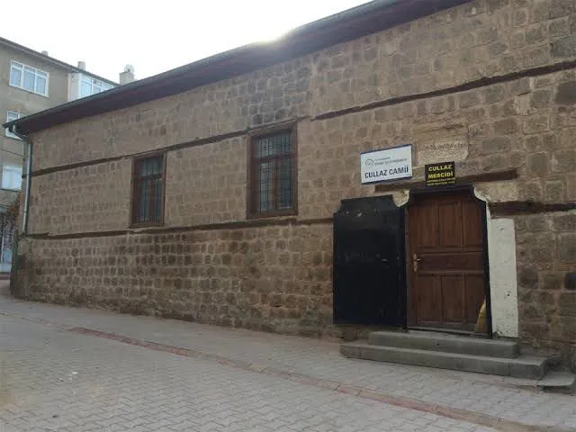 CULLAZ CAMİ MESCİDİ İKİ YIL ARADAN SONRA YENİDEN İBADETE AÇILDI