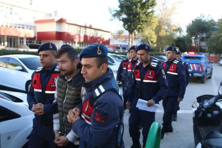 CANLI YAYINDA CİNAYETİ İTİRAF ETTİ: 