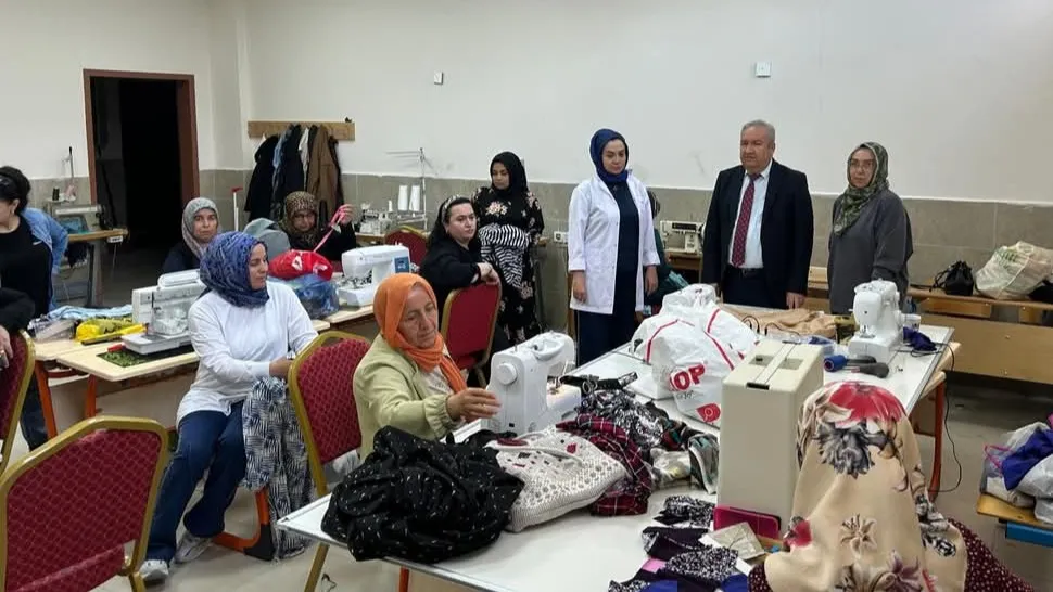 NİĞDE HALK EĞİTİMİ MERKEZİ’NDEN KADINLARA VE GENÇLERE MESLEKİ DESTEK