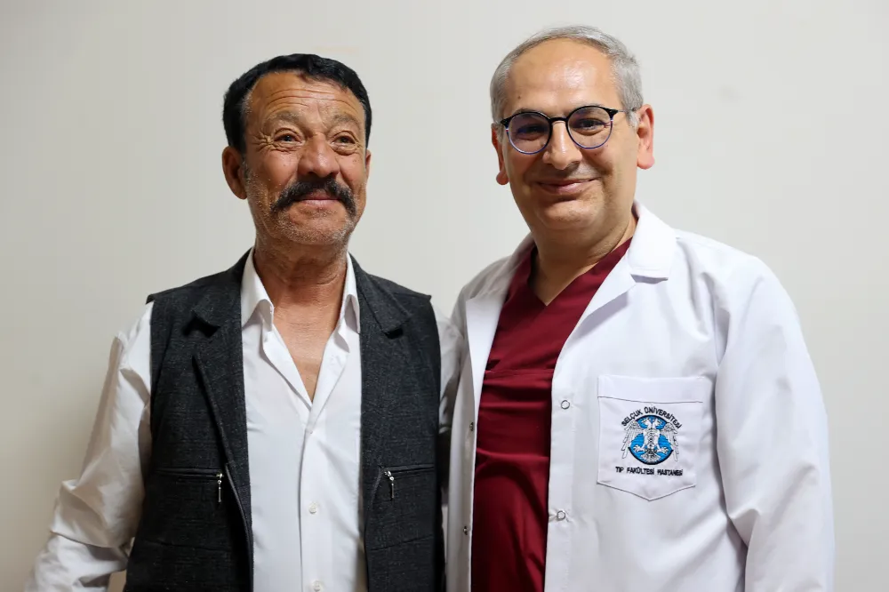 İKİ ŞAH DAMARI TIKANAN HASTA TEK OPERASYONLA HAYATA TUTUNDU